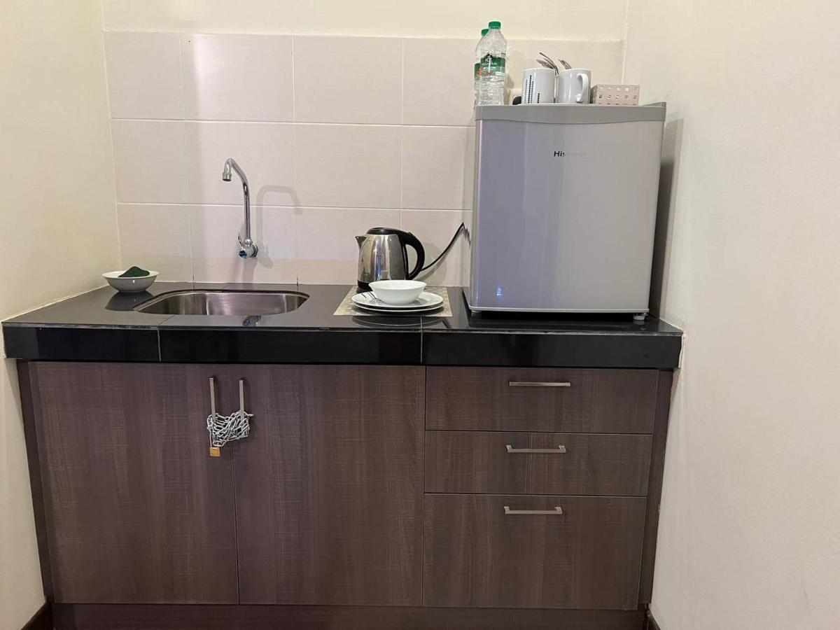 Homestay Melaka B Lagoon Studio Apartment Free Waterpark Tickets Kampong Bukit Beruang Buitenkant foto